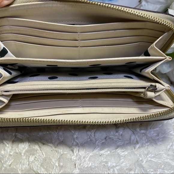 COPY - Kate Spade ♠️ New York leather gold wallet - Picture 5 of 9